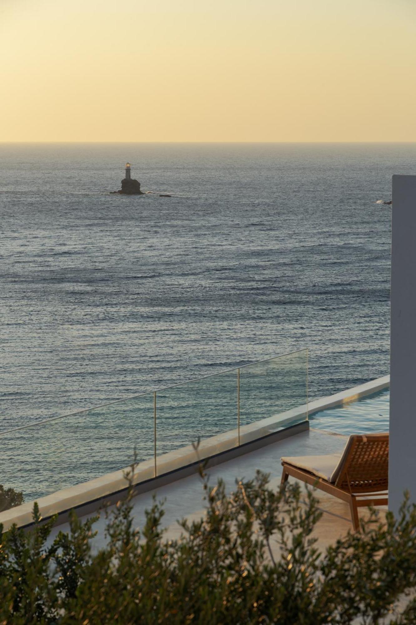 Golden Vista, Beachfront Suites By Explore Andros المظهر الخارجي الصورة
